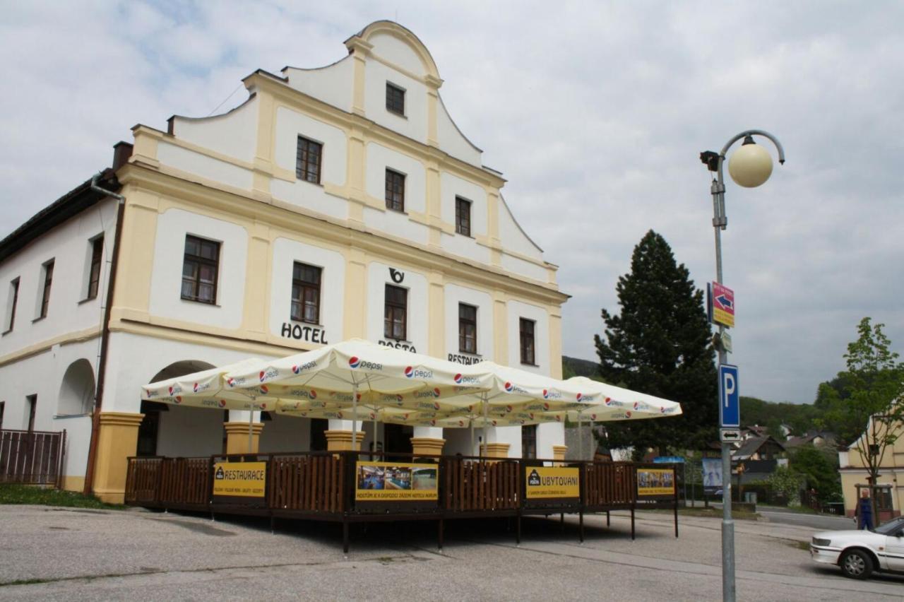Hotel Posta Černý Dŭl Ngoại thất bức ảnh