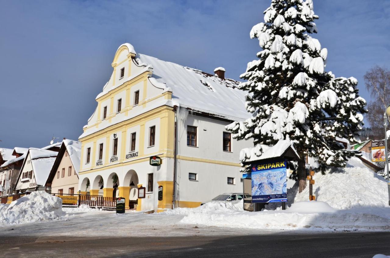 Hotel Posta Černý Dŭl Ngoại thất bức ảnh