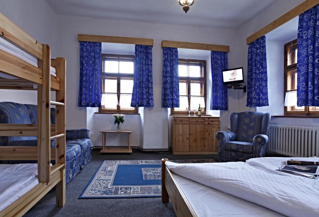 Hotel Posta Černý Dŭl Ngoại thất bức ảnh