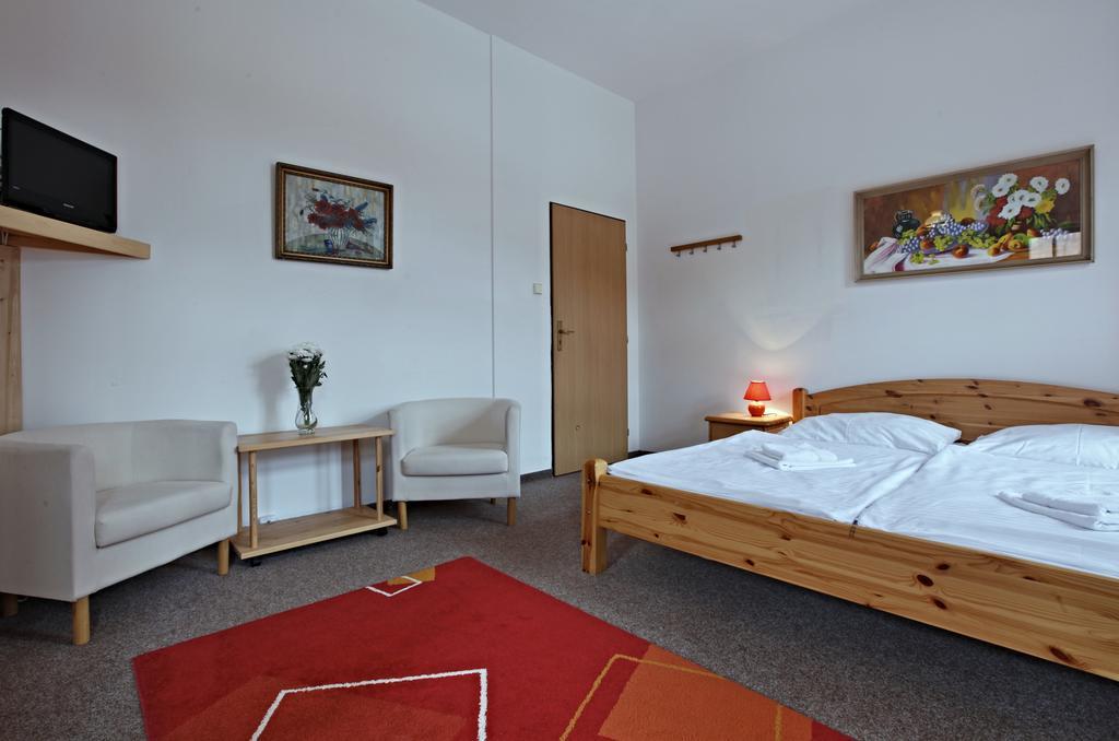 Hotel Posta Černý Dŭl Ngoại thất bức ảnh