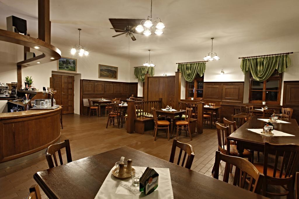 Hotel Posta Černý Dŭl Ngoại thất bức ảnh