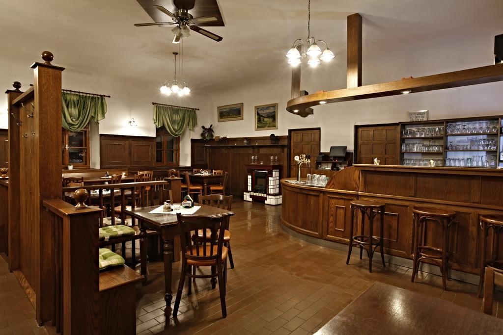 Hotel Posta Černý Dŭl Ngoại thất bức ảnh