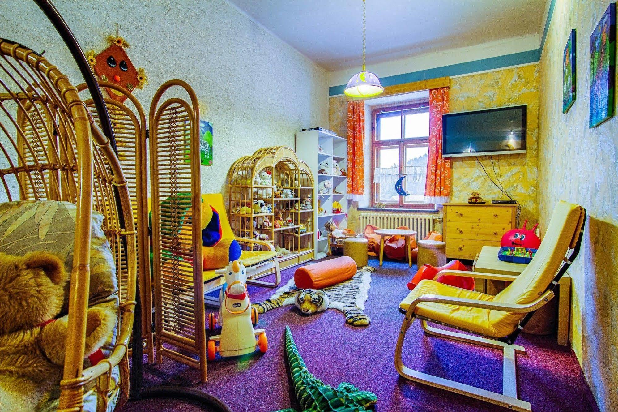 Hotel Posta Černý Dŭl Ngoại thất bức ảnh